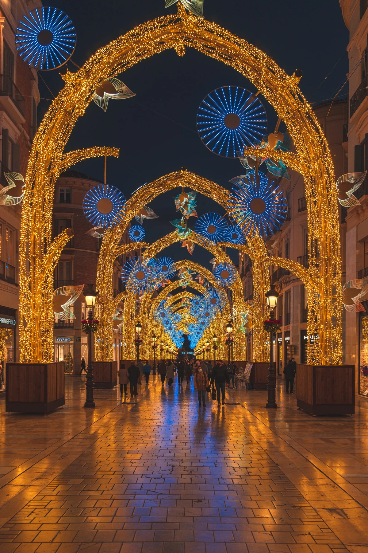 Christmas Lights Málaga 2025: Dates and Light Show Guide